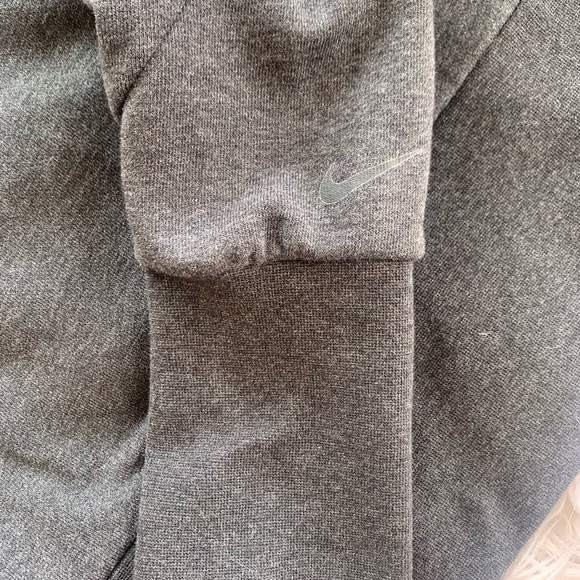 Top - Picture 3 of 5